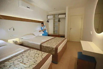 Almera Park Otel 3*
