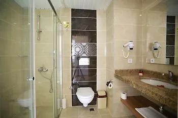 Almera Park Hotell